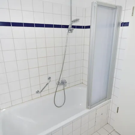 Lauritz-massmann-str 26, Etage1, Whg 2 Apartment